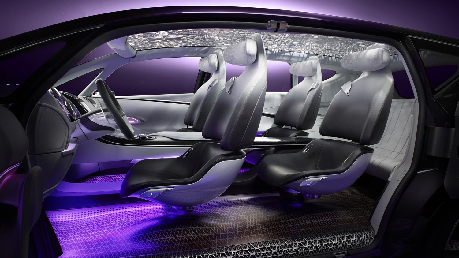 Renault INITIALE PARIS Concept - close-up of cabin as a whole